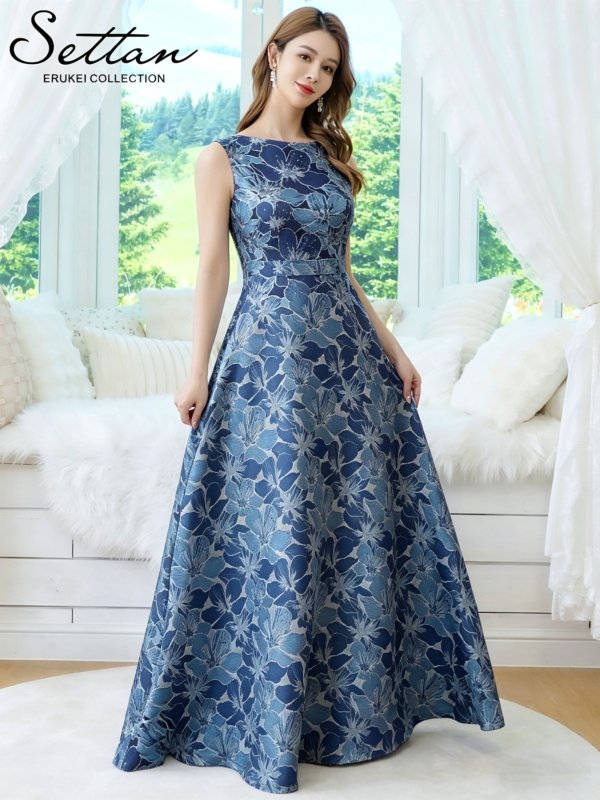 ネイビー　モデル：Aoli　身長：162cm 着用サイズ：7号(Sサイズ)