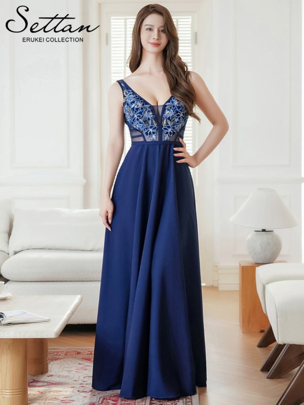 ネイビー モデル:Aoli 身長:162cm:7号(Sサイズ)