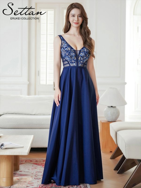 ネイビー モデル:Aoli 身長:162cm:7号(Sサイズ)