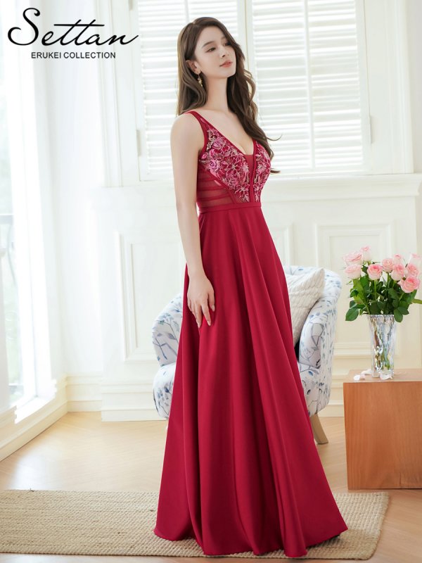 ワインレッド モデル:Aoli 身長:162cm:7号(Sサイズ)