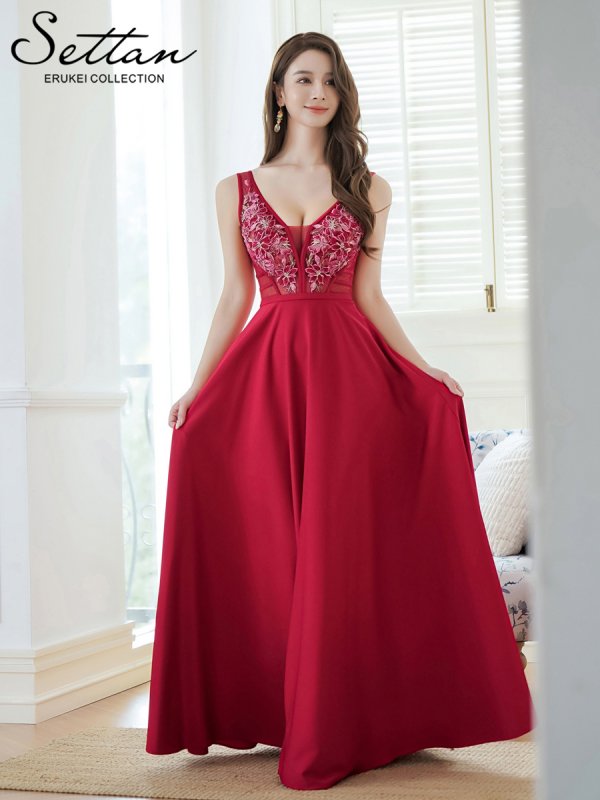 ワインレッド モデル:Aoli 身長:162cm:7号(Sサイズ)