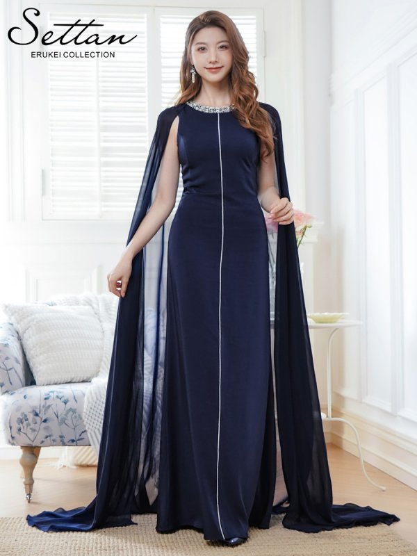 ネイビー モデル：Qiqi　身長：160cm　着用サイズ：7号(Sサイズ)