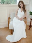 ホワイト　モデル：Aoli　身長：162cm　着用サイズ：7号(Sサイズ)