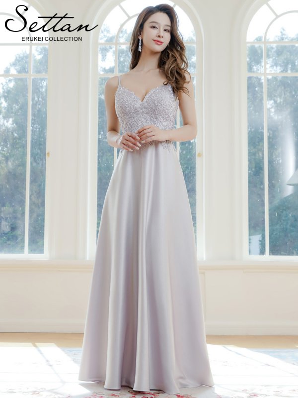 シルバー モデル：Aoli　身長：162cm 着用サイズ：7号(Sサイズ)