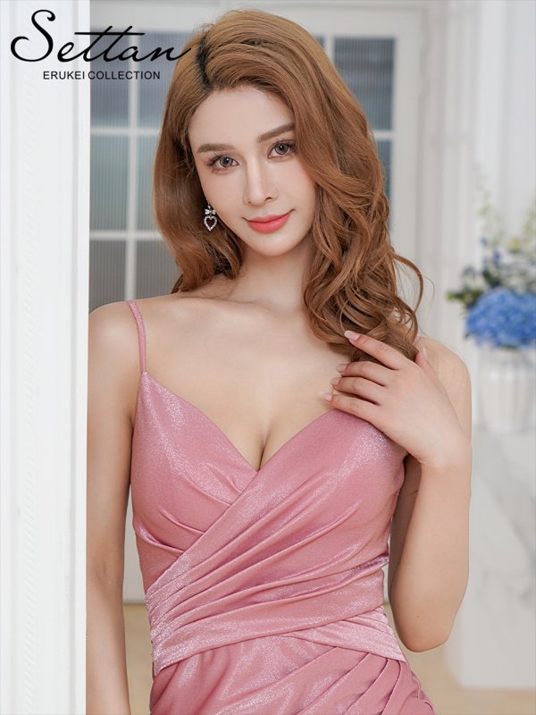 ピンク　モデル：Aoli　身長：162cm　着用サイズ：7号(Sサイズ)