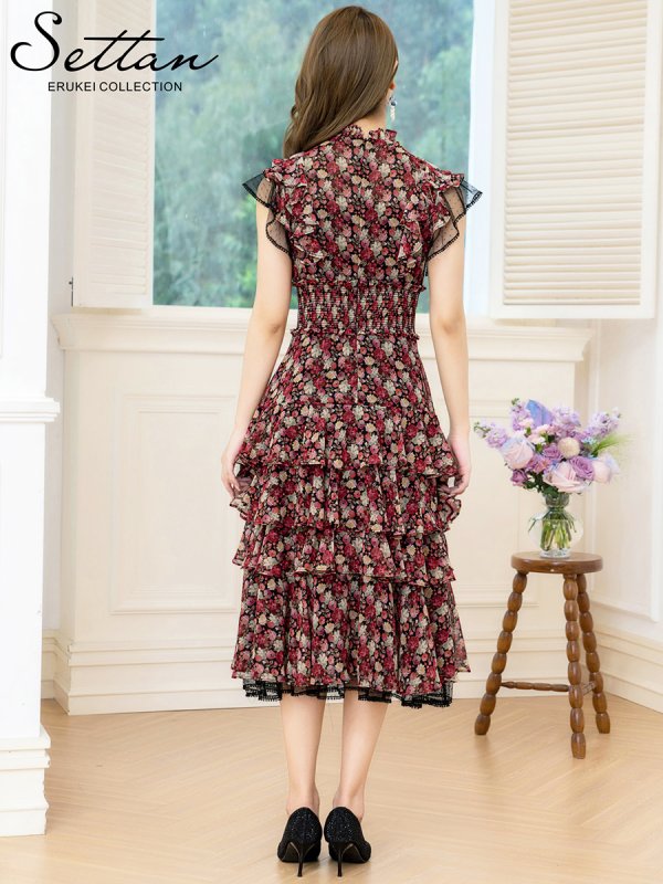 ブラックxレッド モデル:Aoli 身長:162cm 着用サイズ:7号(Sサイズ)