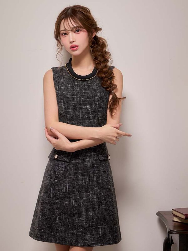 ブラック　モデル：るりぴ　身長：165cm　着用サイズ：7号(Sサイズ)