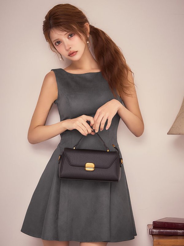 グレー モデル：まりん　身長：163cm　着用サイズ：Sサイズ