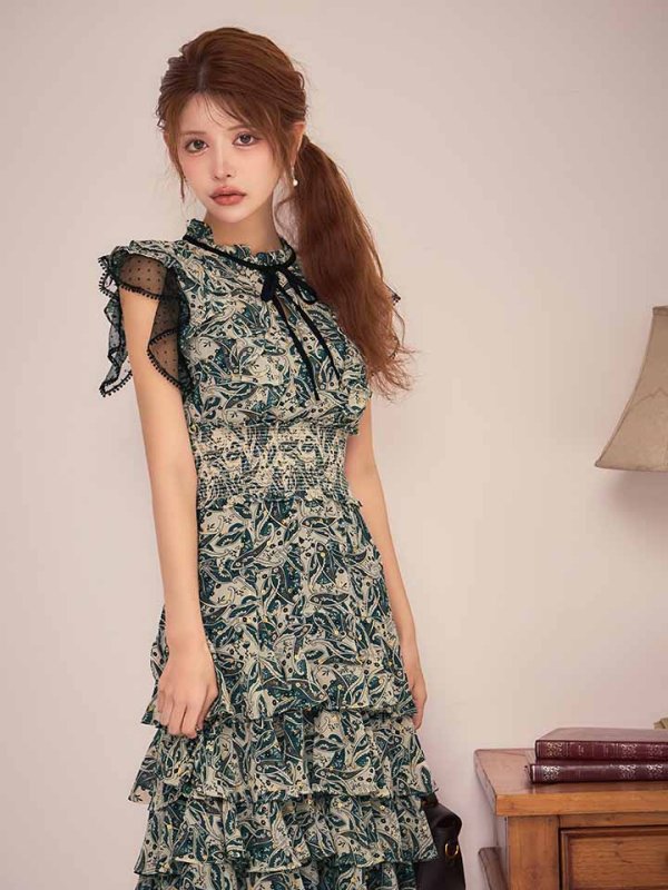 グリーン モデル：まりん　身長：163cm　着用サイズ：Sサイズ