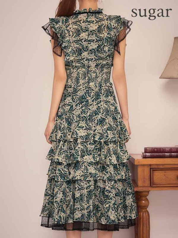 グリーン モデル：まりん　身長：163cm　着用サイズ：Sサイズ