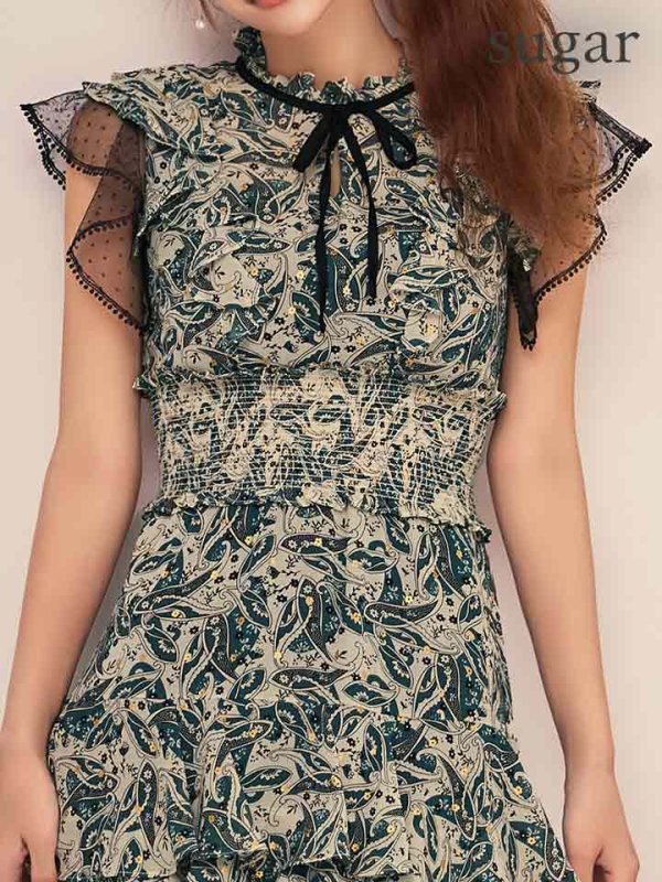 グリーン モデル：まりん　身長：163cm　着用サイズ：Sサイズ