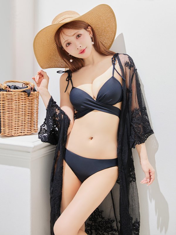 モデル:三上悠亜 身長:159cm 着用サイズ:Sサイズ