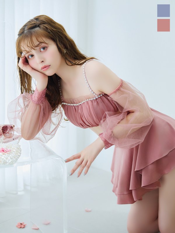 モデル：加藤ナナ　身長：160cm　着用サイズ：Sサイズ