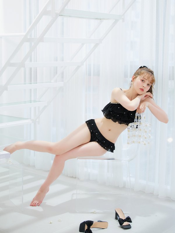 モデル:加藤ナナ 身長:160cm 着用サイズ:Sサイズ