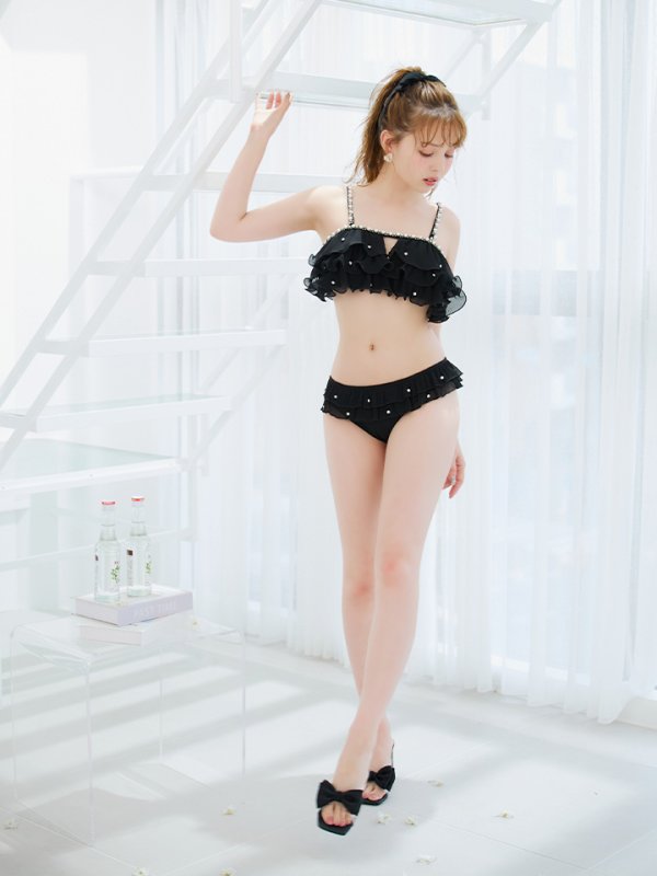 モデル:加藤ナナ 身長:160cm 着用サイズ:Sサイズ