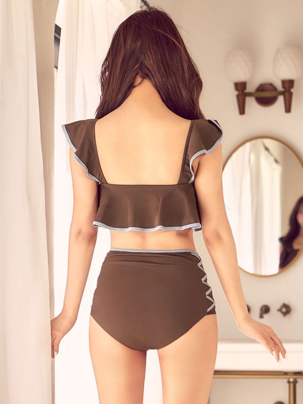 ブラウン　モデル：三上悠亜　身長：159cm　着用サイズ：Sサイズ