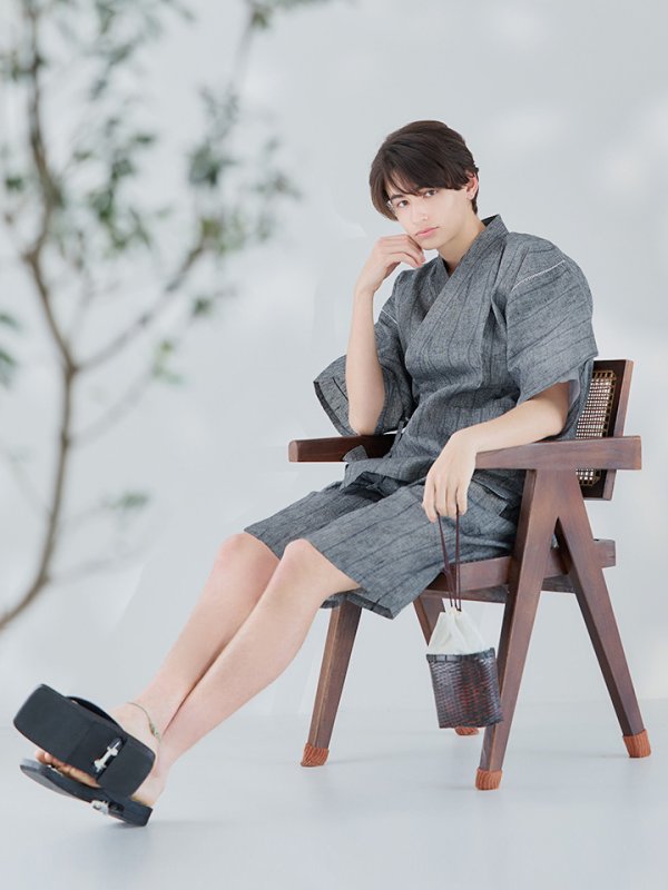 画像2: 【即日発送】【メンズ甚平】グレー地に縞模様甚平【甚平2点セット 甚平/下駄】[YMT] (2)