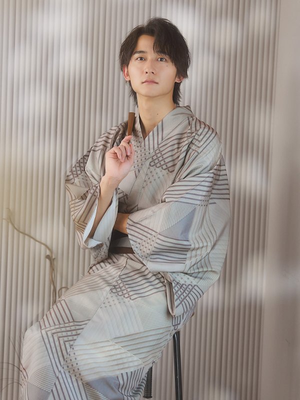 画像2: 【即日発送！】【メンズ浴衣】ベージュ幾何学的模様浴衣【浴衣３点セット 浴衣/帯/下駄】[YMT] (2)