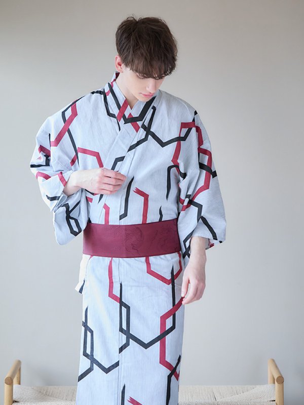 画像3: 【即日発送】【メンズ浴衣】白地に幾何学模様の紳士浴衣【浴衣３点セット 浴衣/帯/下駄】[YMT] (3)