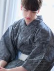 画像11: 【即日発送】【メンズ浴衣】黒地に迷彩柄ストライプ紳士浴衣【浴衣・帯・下駄セット】（OBI-MS-001-ok-5-W）[YMT] (11)