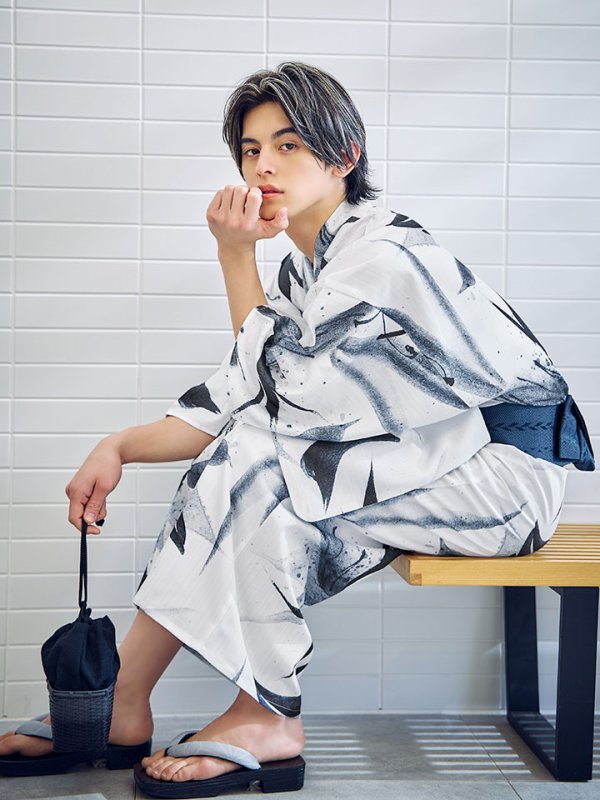 画像2: 【即日発送】水墨デザイン紳士浴衣【浴衣３点セット 浴衣/帯/下駄】[YMT] (2)