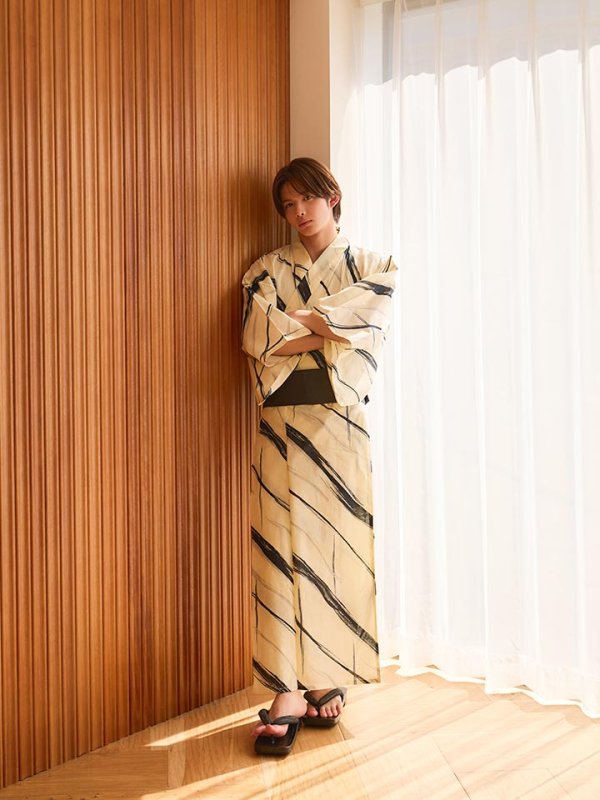 モデル：今井暖大　身長：173cm　着用サイズ：Lサイズ