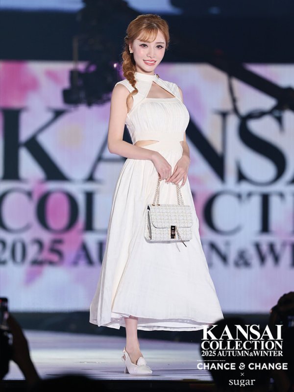 画像2: 【菜々子/関西コレクション着用】XS-Lサイズあり【DEA./ディア】バストオープンカット/ ウエストスリット/ チェック/ フレア/ ロング/ ミディアムドレス/ キャバドレス[OF08] (2)