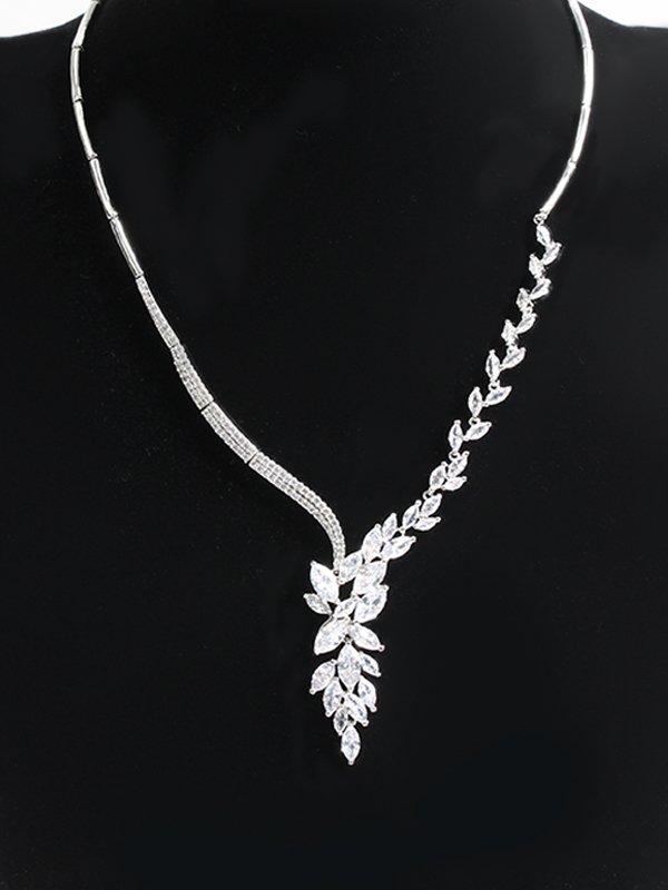 画像2: 【アクセサリー：セット】【ANGEL R/エンジェルアール】アシンメトリードロップビジューネックレス＆ピアスセット[OF02] (2)