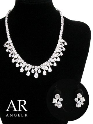 ✴️高品質　2点セット　アンカーチェーン　ネックレス＆ピアス　SET ✴️高品質2点セットアンカーチェーンネックレス＆ピアスSET