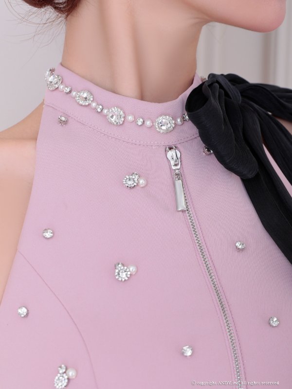 ピンク モデル：まりん　身長：164cm　着用サイズ：Sサイズ