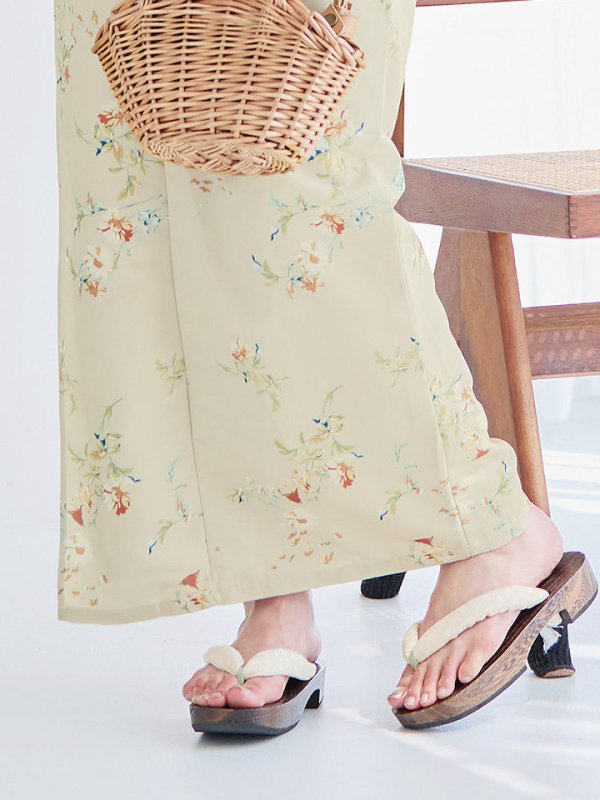 画像7: 【即日発送】【浴衣セール】ベージュ地x小花柄浴衣 【浴衣３点セット 浴衣/帯/下駄】[YMT] (7)