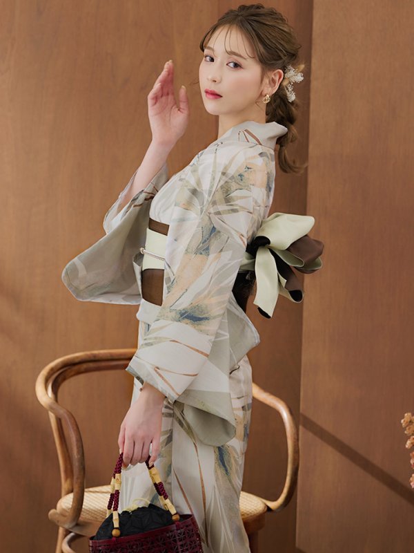 画像2: 【浴衣セール】【即日発送】ヘルシーリーフ柄ベージュ浴衣【浴衣３点セット 浴衣/帯/下駄】[YMT] (2)