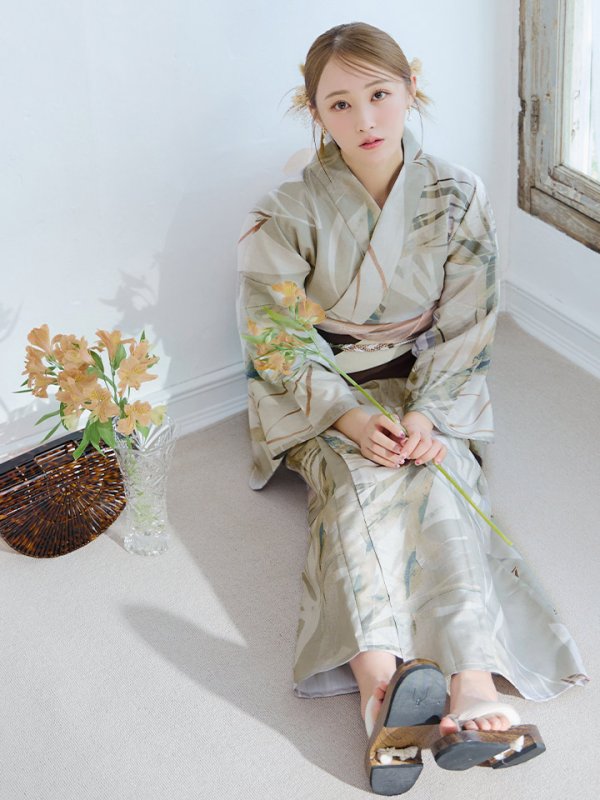 画像2: 【浴衣セール】【即日発送】ヘルシーリーフ柄ベージュ浴衣【浴衣３点セット 浴衣/帯/下駄】[YMT] (2)