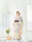 画像9: 【浴衣セール】【即日発送！】グレージュ×イエローフラワー浴衣 OBI-siwa-200-kj-9-BR / HIMO-900-yn-7-MOC / HEKO-800-sb-3-BR / YA-496-kj-W / GETA-01-kj-5-MOC / [YMT] (9)