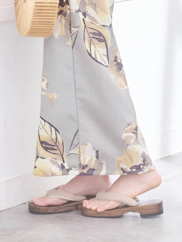 画像21: 【即日発送！】グレージュニュアンスフラワー浴衣【浴衣３点セット 浴衣/帯/下駄】[YMT] (21)