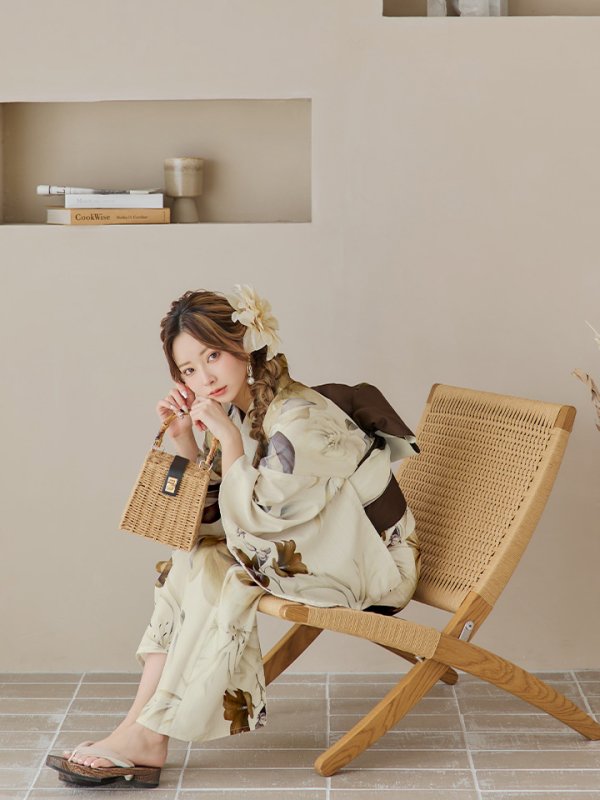 画像9: 【即日発送】ブラウンベージュクラシックフラワー浴衣【浴衣３点セット 浴衣/帯/下駄】[YMT] (9)