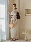 画像15: ニュアンスフラワーベージュ浴衣【浴衣３点セット 浴衣/帯/下駄】OBI-siwa-200-kj-9-BR / HIMO-900-yn-7-MOC / HEKO-800-sb-3-BR / YA-577-kj-W / GETA-01-kj-5-MOC/  [YMT] (15)