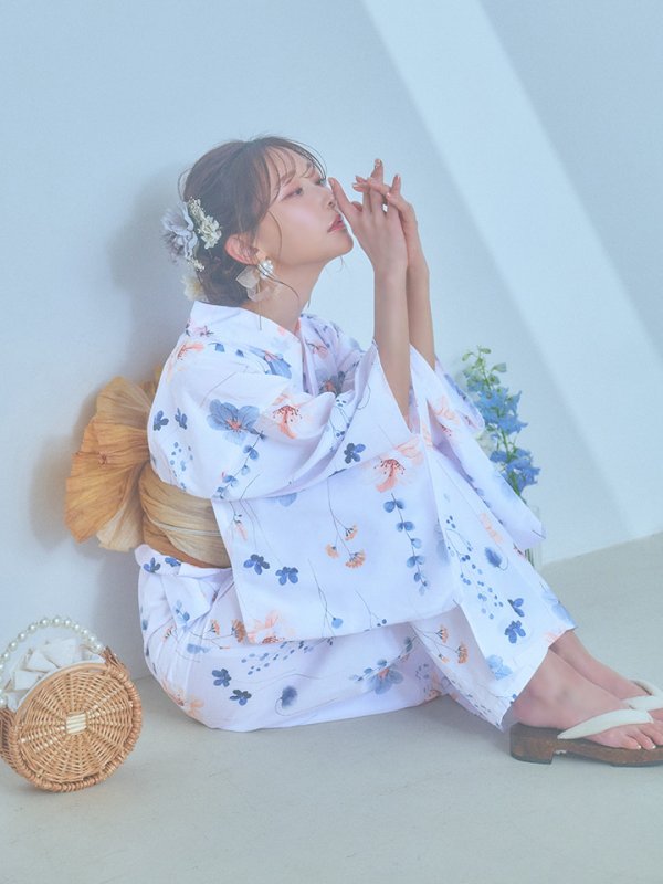 画像16: 【浴衣セール！】【即日発送】ニュアンスフローラル浴衣【浴衣３点セット 浴衣/帯/下駄】[YMT] (16)