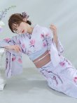 画像1: 【即日発送】【Riuコラボ】ボタニカルフラワーと蝶々の浴衣 OBI-lame-400-kj-4-DuP / HIMO-900-yn-5-IV / HEKO-800-sb-5-WH / YA-73-kn-MVPL / YA-953-kn-W / GETA-01-kj-7-P [yo/YMT] (1)