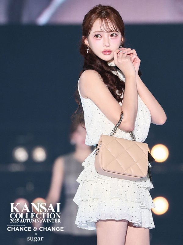 アイボリー モデル：りな　身長：160cm　着用サイズ：Sサイズ