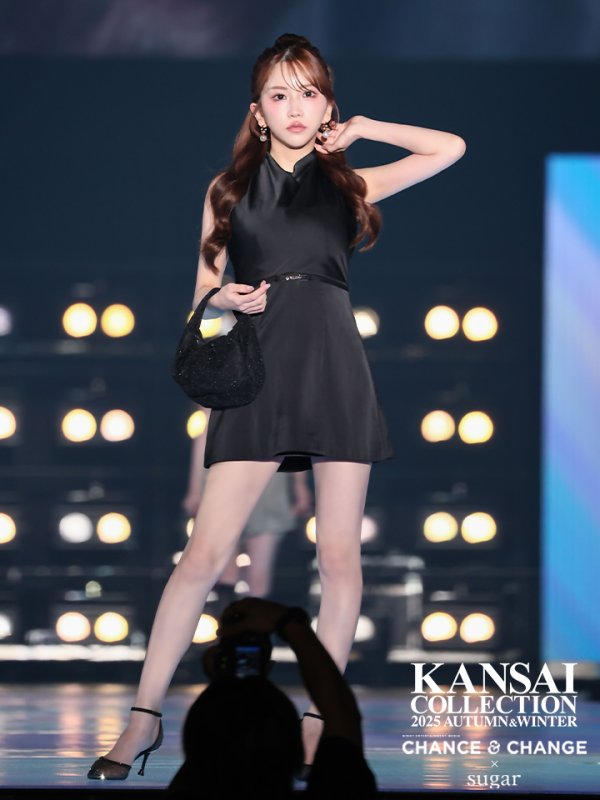 画像1: 【りの/関西コレクション着用】XSサイズあり【DEA./ディア】サテン/ ドレープ/ ホルターネック/ ベルト/ミニドレス/ キャバドレス[OF08]【一部予約商品/2月上旬発送予定】 (1)