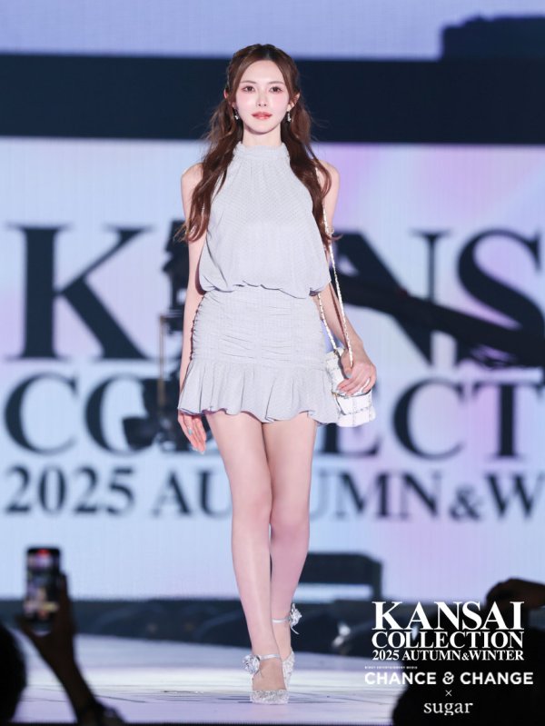 画像2: 【るか/関西コレクション着用】XSサイズあり【DEA./ディア】ドットシフォン/ ホルターネック/ フレア/ セットアップ/ミニドレス/ キャバドレス[OF08] (2)