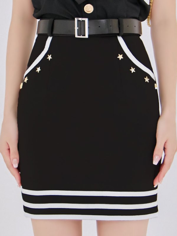 モデル：吉木千沙都 身長：158cm 着用サイズ：Sサイズ着用