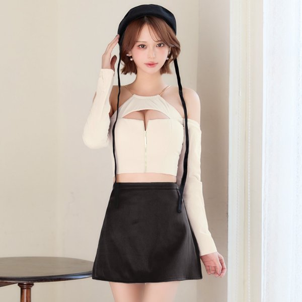 アイボリーxブラック モデル：れみれみ　身長：163cm　着用サイズ：Sサイズ