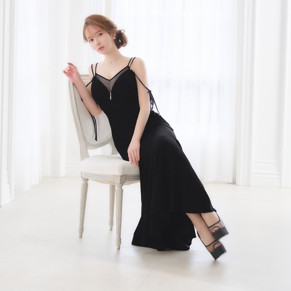 ブラック　モデル：ゆめ　身長：160cm　着用サイズ：Sサイズ