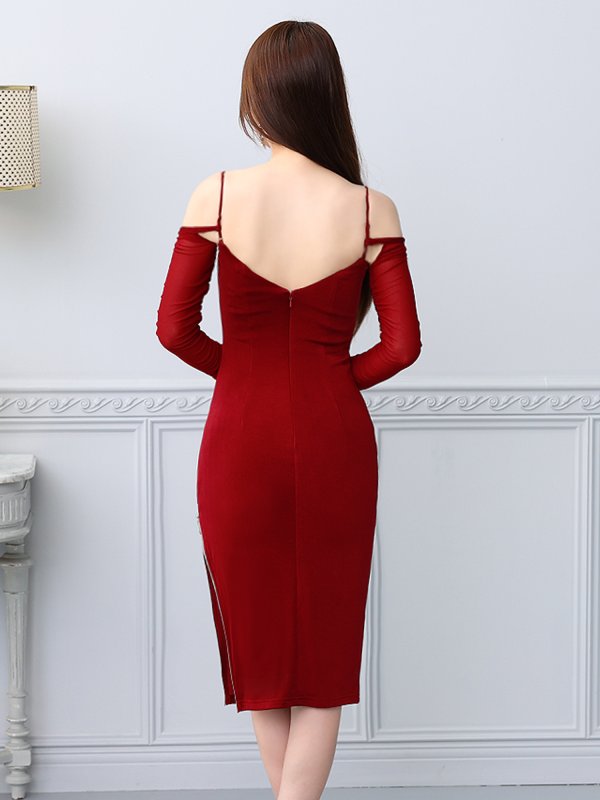 レッド モデル:ゆめ 身長:160cm 着用サイズ:XSサイズ