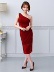 レッド モデル：天海りこ　身長：156cm　着用サイズ：XSサイズ