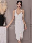ホワイト モデル：りの　身長：157cm　着用サイズ：XSサイズ