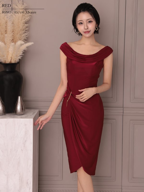 ワインレッド モデル：りの　身長：157cm　着用サイズ：XSサイズ