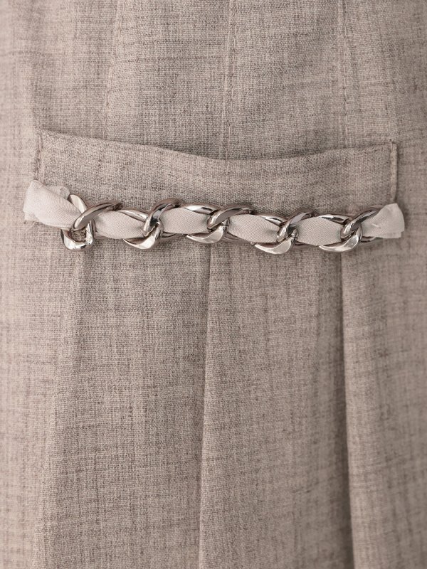 ベージュ モデル：あみ　身長：163cm　着用サイズ：XSサイズ